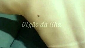 namorada voyer assistiu a ruiva sentando no namorado siga o digao da ilha nas redes para colab