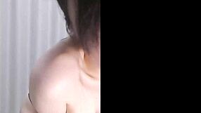 Chinese Girl Performs On Webcam In High Definition