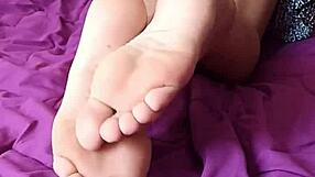 Feet Fetish Mala Dvojka Involves Milf Fingering And Amateurs Wife Play