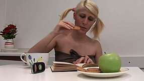 hey, kan du tro denne hardcore anal-session med en gejlig milf amatør?