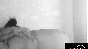 Camera Escondida Flagrado Ela Sentado Sem D� Na Pica Do Cunhado