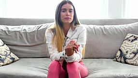 Used like a fuck doll 😈