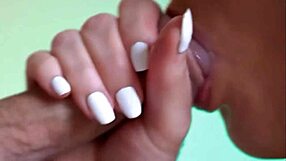 Teen amateur swallows semen in mouth