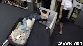 Reality chick performs oral pleasure