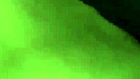 Amatérská mladá 18+ cucá dva kundy poprvé v afghánském bordelu