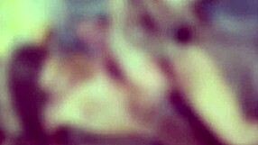 Nuori 18+ tulinen tyttö, naida hänen pilluaan kovaa ja tule suuhun!