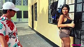 fu� de compras al mercado y no me percat� que no tenia sencillo para pagar la mototaxi y no tuve otra opci�n que pagarle de otra forma al mototaxista completo en red - roxy hot