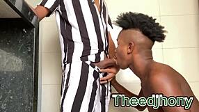 jhonatas lost bet and sucked friend until he came