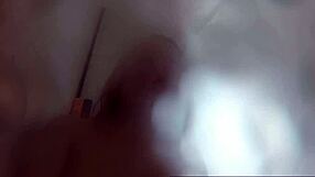 Pierced Olivia Nøgen Onani Efter Bad