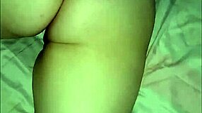 Šukám švagrovou v jejím pokoji, vystříkl jí do pusy a ta děvka chce víc kouření latina sperma v puse pov