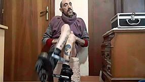 just me, melvincoficial, enjoying solo gay action on skates