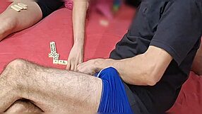 Maduro Joga Dominó Com Enteada E Notou Que Ela Estava Sem Calcinha