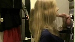 Teenka 18+ cítí intenzivní rozkoš při sexu s výstřikem a emočními výkyvy