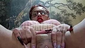 this argentinian prostitute with big tits and ass is missing dick in anime hentai