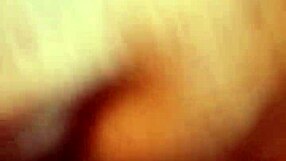 Obožujem sesat to veliko debelo kuro kot prava pohotna bbw kurva