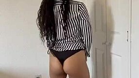 jovencita española shows off her big ass and natural tits