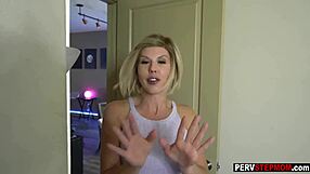 Milf Stepmom Wanted Advice and Got Big Cock Handjob