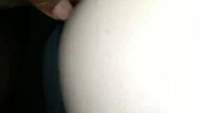 deepie83 fills her fat asshole with a hot creampie