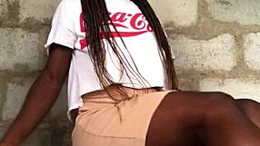 Crazybitch Giving Tips About Sitting Whiles In Short Skirt How To Avoid Body Odor