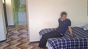 החבר ההומו הכי טוב שלי עוזר לבחור תחתונים, בסוף מזיין אותי לפני שהבעל מגיע!