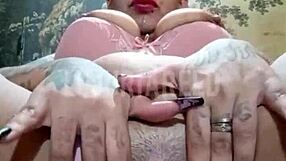 this argentinian prostitute with big tits and ass is missing dick in anime hentai