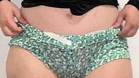 Soraya Culona Strips Naked For Camera!