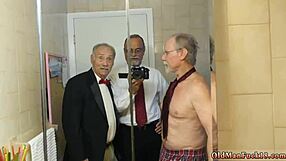 German amateur frannkie goes down the hersey highway for cumshot