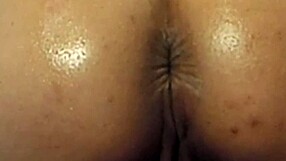 minha esposa piscando o cuzinho para mim