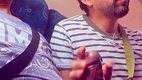 chupadita en el autobus with mexican amateurs in public outdoor setting