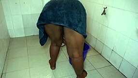 beautiful horny black girl enjoys casual chats