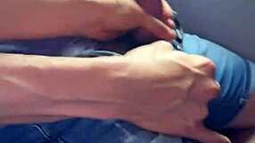 Μπλουτζόμπ στο Λεωφορείο με Μεξικανούς Ερασιτέχνες σε Δημόσιο Εξωτερικό Περιβάλλον