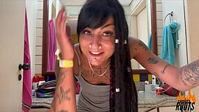 Caroleta roots enjoying in the bathroom sink, showing her delicious pussy