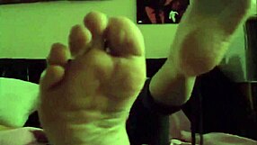 Mature Wife Sexy Feet Fetish Licking and Sucking