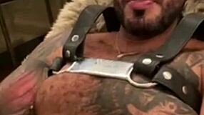 Viktor Rom's wild night: a steamy gay solo show