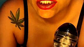 Blue changed his cock for a big dildo and swallows it all