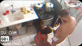 leo ogro devours me in the kitchen