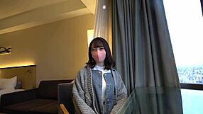 Del 1 fristende erotisk krops ekspert forfører med perfekte patter og saftig røv