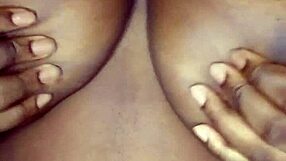 BBW ebony nikmati tunggang timun gebu ke orgasm