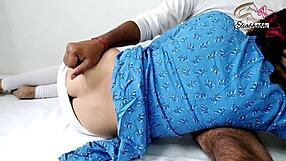 Stepmother's sister enjoys homemade ass and pussy sucking with couple