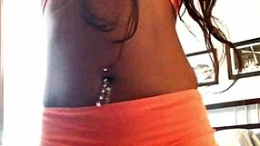 Can You Handle This Ebony Twerking After Her Fat Cameltoe Reveal?