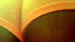 Can You Handle This Ebony Twerking After Her Fat Cameltoe Reveal?