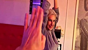 Coco De Wit Behind Scenes