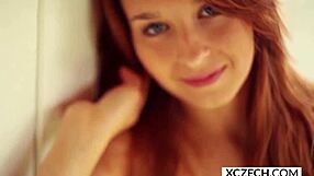 Beautiful Eve enjoys solo pleasure - xczech.com