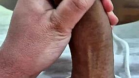 Brazilian guy asks neighbor to suck his big penis in homemade video