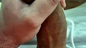 Brazilian guy asks neighbor to suck his big penis in homemade video