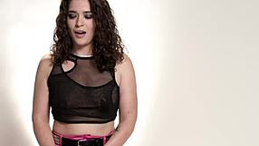 Up Close How Women Orgasm with Kinky Babe Victoria Voxxx Solo Masturbation