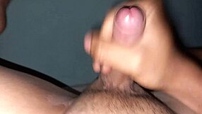 I masturbate feet with lots cum