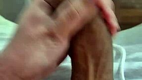 Brazilian guy asks neighbor to suck his big penis in homemade video