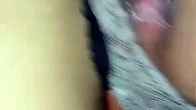 Hot neighbor surprises with a friendly visit