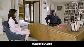 i can’t beleive this latina teen got fucked durin interview